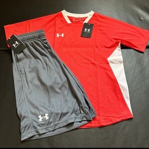 NWT Under Armour Athletic Set Boys Youth Size Large